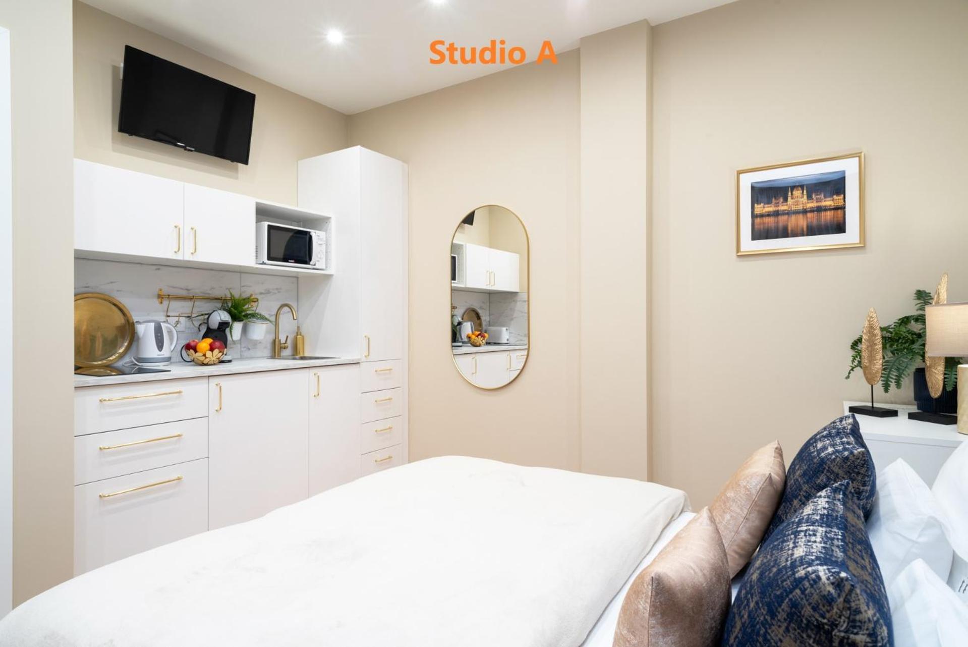 Amethyst Apartments - Tatra Budapest Bagian luar foto